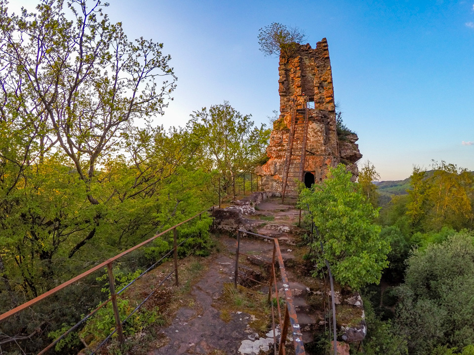Burgruine Château de Lutzelhardt